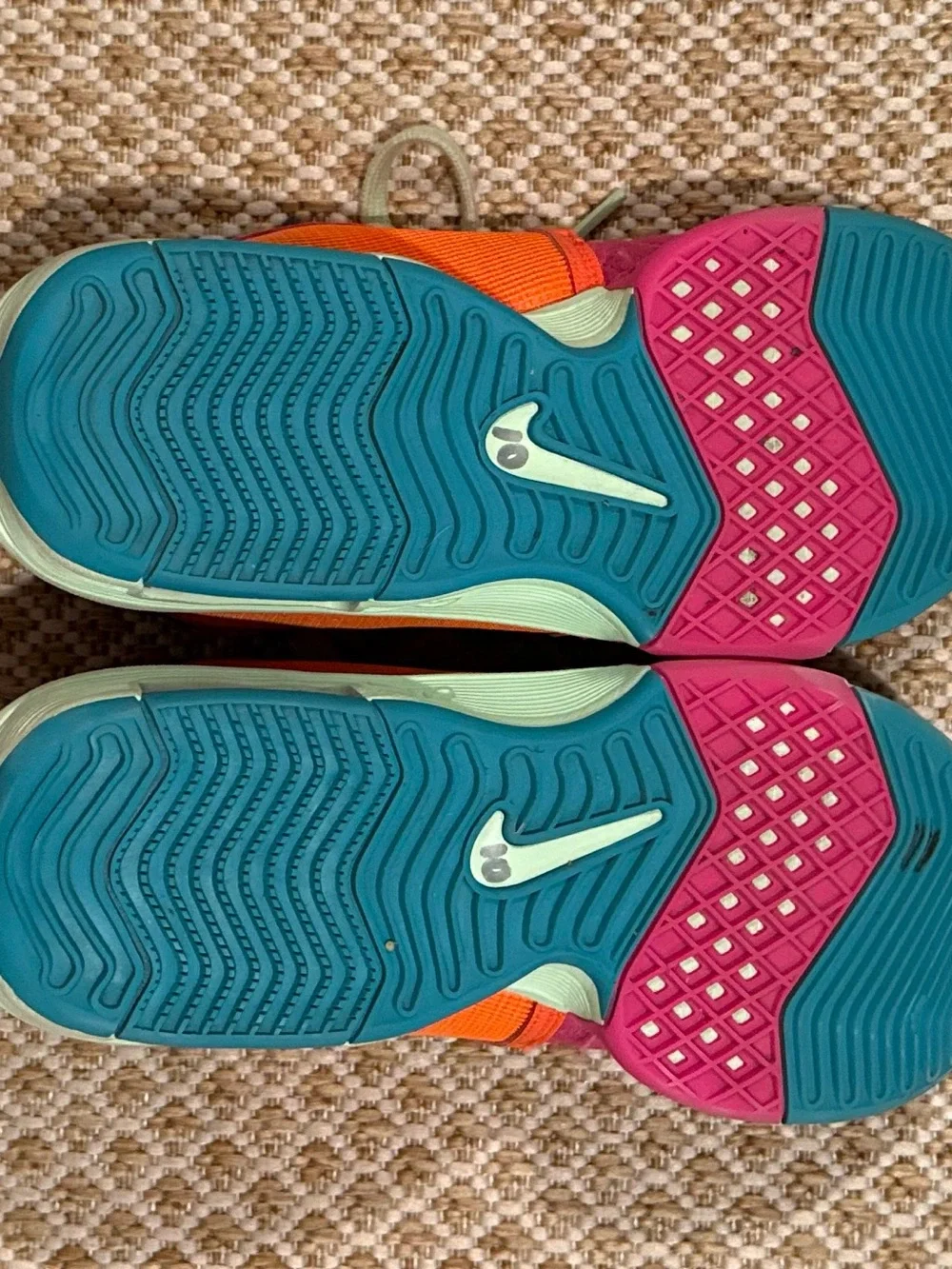 Nike LeBron Witness 8 Orange Fuchsia Basketball Shoes